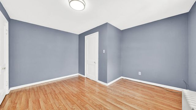 6001 S Kilbourn Avenue, Chicago, IL 60629
