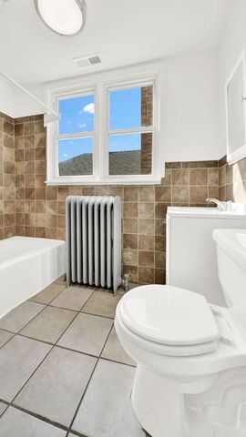 6001 S Kilbourn Avenue, Chicago, IL 60629