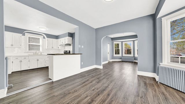 6001 S Kilbourn Avenue, Chicago, IL 60629