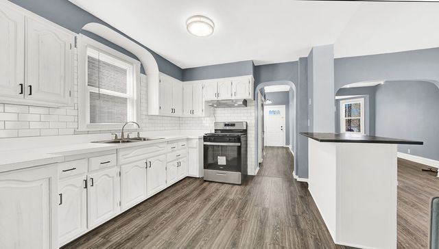 6001 S Kilbourn Avenue, Chicago, IL 60629