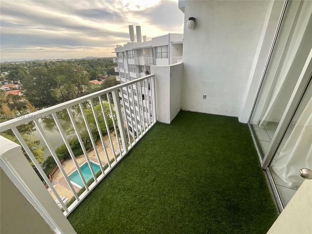 1200 NE Miami Gardens Dr 1011W, Miami, FL 33179