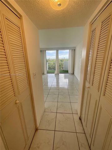 1200 NE Miami Gardens Dr 1011W, Miami, FL 33179