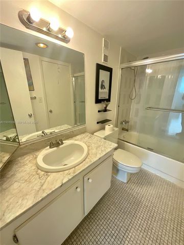 1200 NE Miami Gardens Dr 1011W, Miami, FL 33179