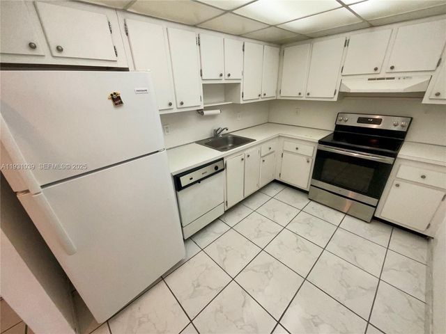 1200 NE Miami Gardens Dr 1011W, Miami, FL 33179