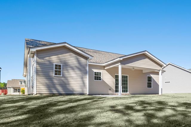 34 Double Pond Dr, Georgetown, SC 29440