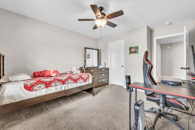 363 Barry Dr, Clarksville, TN 37040