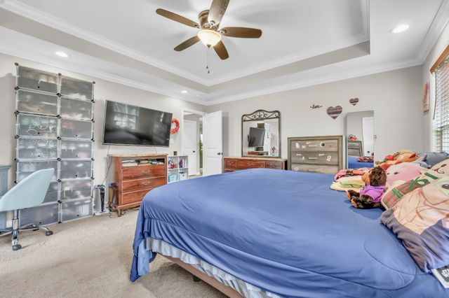 363 Barry Dr, Clarksville, TN 37040