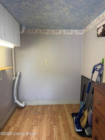 2924 Duncan St, Louisville, KY 40212