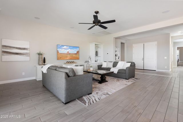 5189 N 206TH Drive, Buckeye, AZ 85396