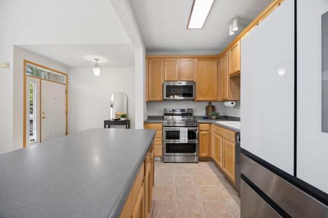 6564 Merrimac Lane N, Maple Grove, MN 55311