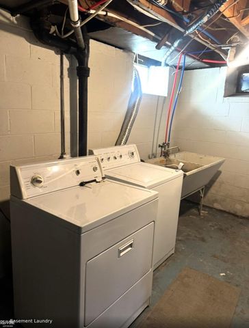 19749 Washtenaw Street, Harper Woods, MI 48225