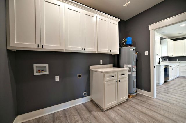 2014 S. Reine St., Mena, AR 71953