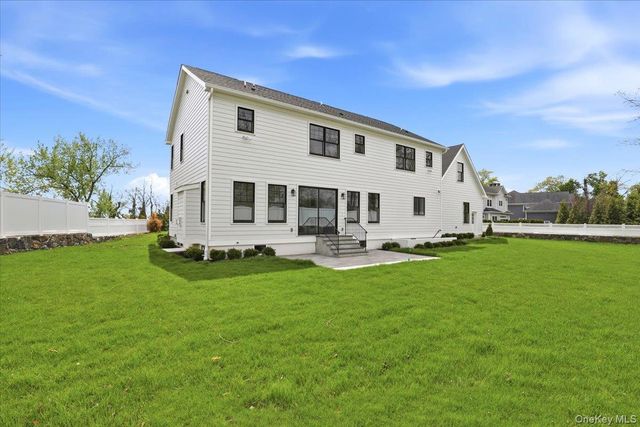 20 Hilltop Drive, Port Chester, NY 10573