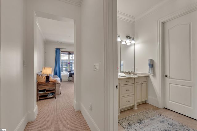 168 Ridgeland Drive Unit 201, Greenville, SC 29601