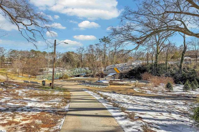 168 Ridgeland Drive Unit 201, Greenville, SC 29601