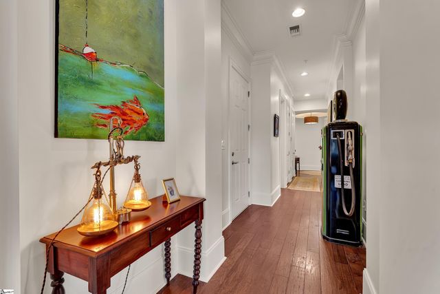 168 Ridgeland Drive Unit 201, Greenville, SC 29601