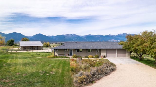 1435 & 1499 Holloran Lane, Corvallis, MT 59828 property photo