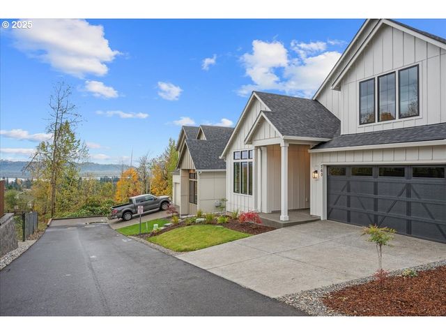 760 N V St, Washougal, WA 98671