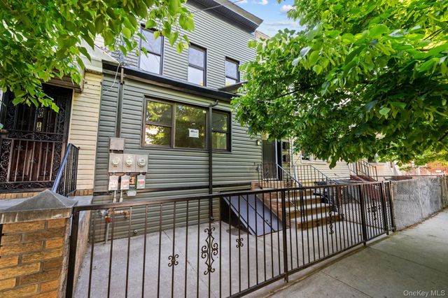 9016 102nd Street, Richmond Hill, NY 11418