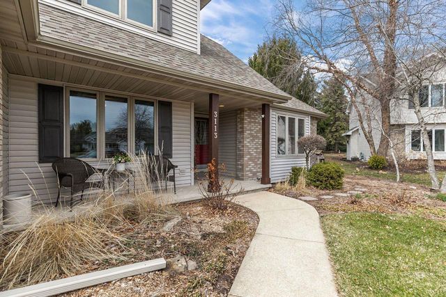3113 PARK LAWN COURT, Appleton, WI 54911