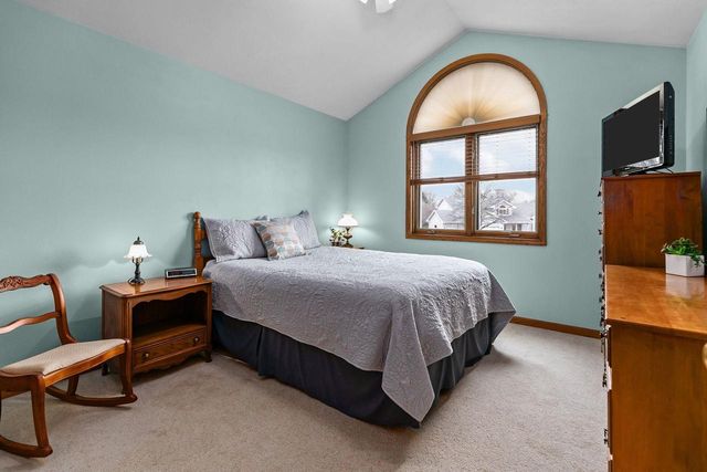 3113 PARK LAWN COURT, Appleton, WI 54911