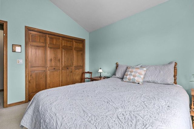 3113 PARK LAWN COURT, Appleton, WI 54911