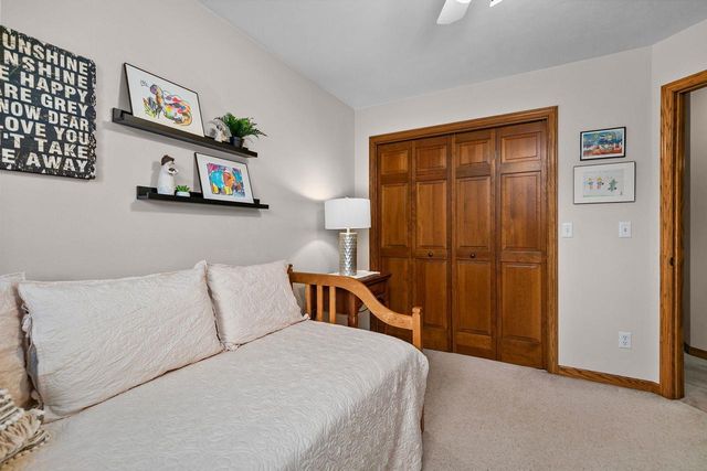 3113 PARK LAWN COURT, Appleton, WI 54911
