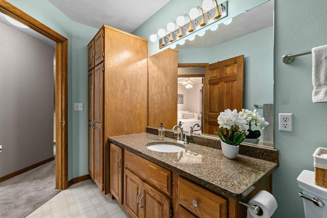3113 PARK LAWN COURT, Appleton, WI 54911