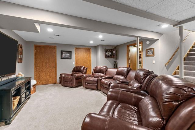 3113 PARK LAWN COURT, Appleton, WI 54911