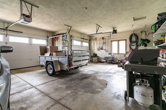 3113 PARK LAWN COURT, Appleton, WI 54911