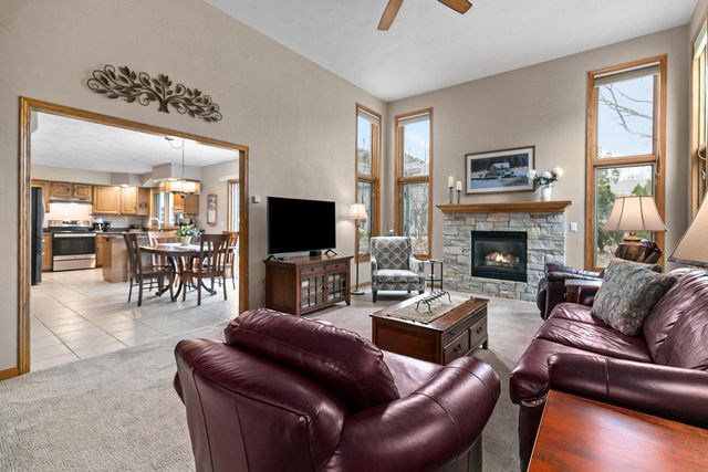 3113 PARK LAWN COURT, Appleton, WI 54911