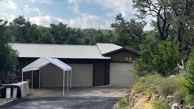 21201 Kathy LN, Spicewood, TX 78669