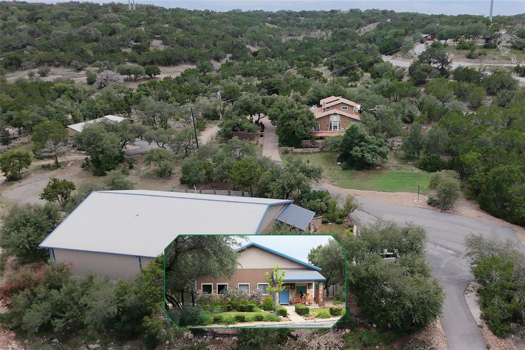 21201 Kathy LN, Spicewood, TX 78669