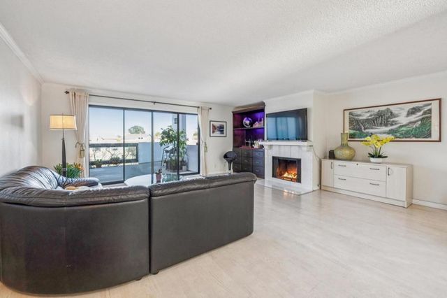 830 Balboa, Foster City, CA 94404