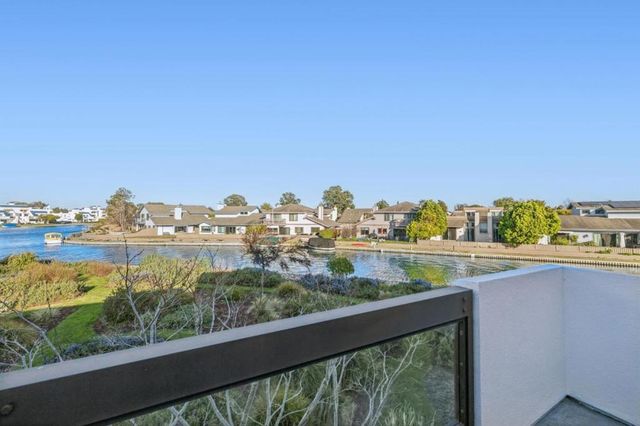 830 Balboa, Foster City, CA 94404