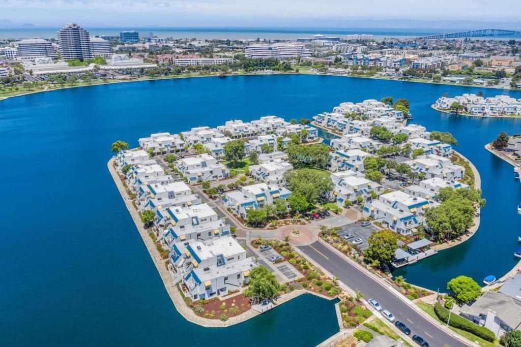 830 Balboa, Foster City, CA 94404