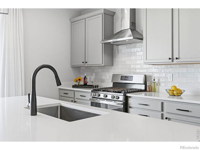 831 Golden Peak Drive, Erie, CO 80516