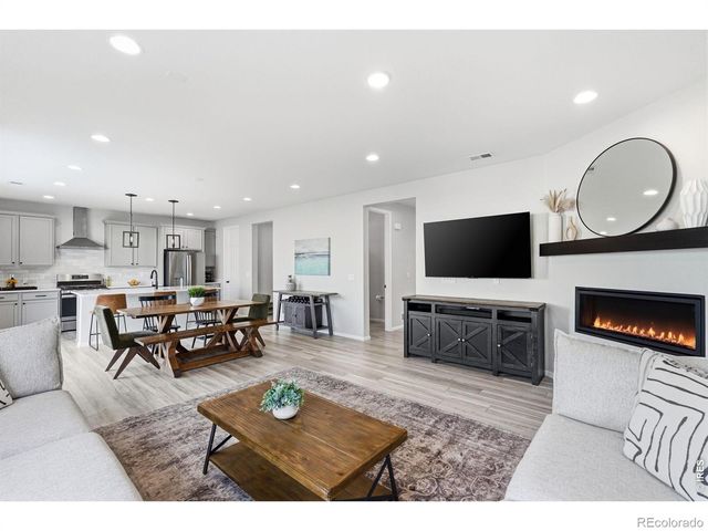 831 Golden Peak Drive, Erie, CO 80516