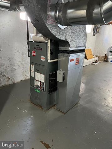 327 WHITTAKER ST, Riverside, NJ 08075