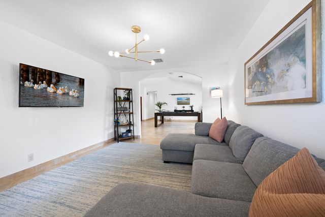 606 NW 112th Way, Coral Springs, FL 33071