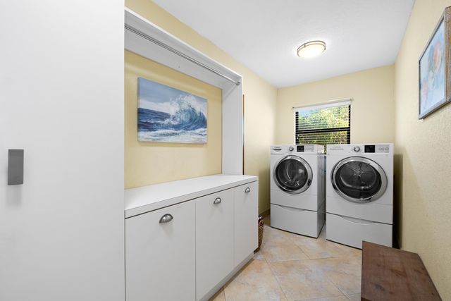 606 NW 112th Way, Coral Springs, FL 33071