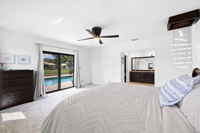 606 NW 112th Way, Coral Springs, FL 33071