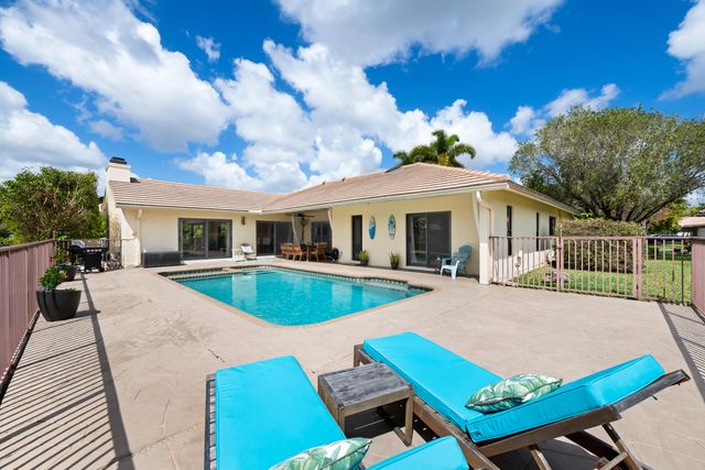 606 NW 112th Way, Coral Springs, FL 33071