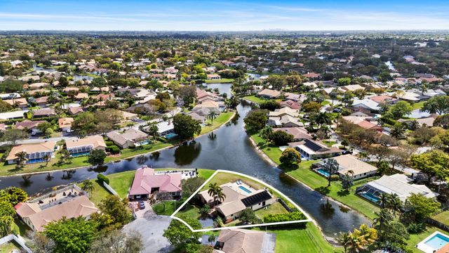 606 NW 112th Way, Coral Springs, FL 33071