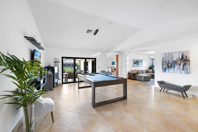 606 NW 112th Way, Coral Springs, FL 33071