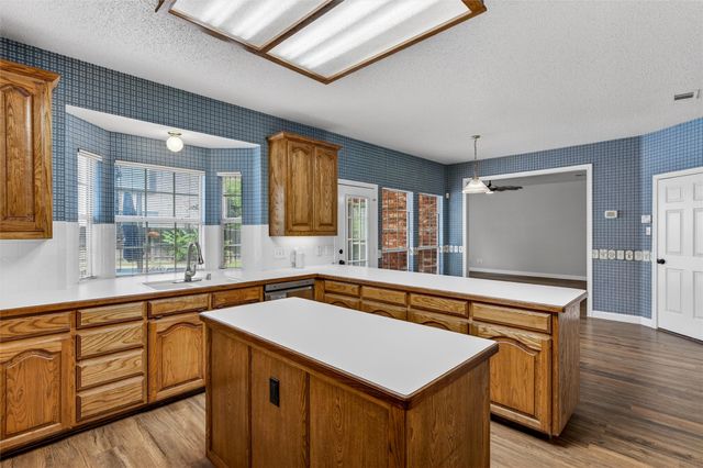 5109 Spanish River Trail, Fort Worth, TX 76137