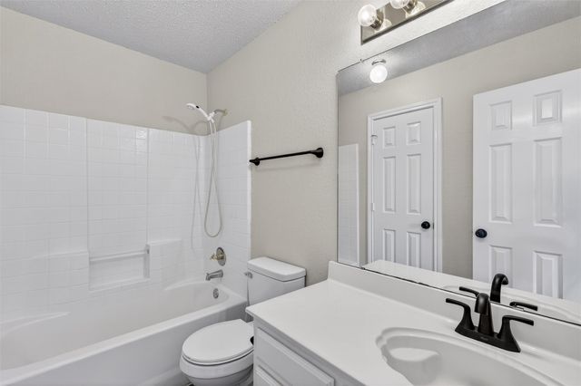 5109 Spanish River Trail, Fort Worth, TX 76137