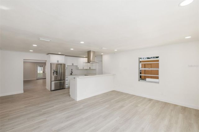 3947 OVERLOOK DRIVE NE, St Petersburg, FL 33703