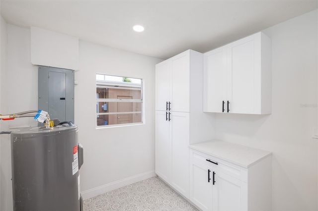 3947 OVERLOOK DRIVE NE, St Petersburg, FL 33703