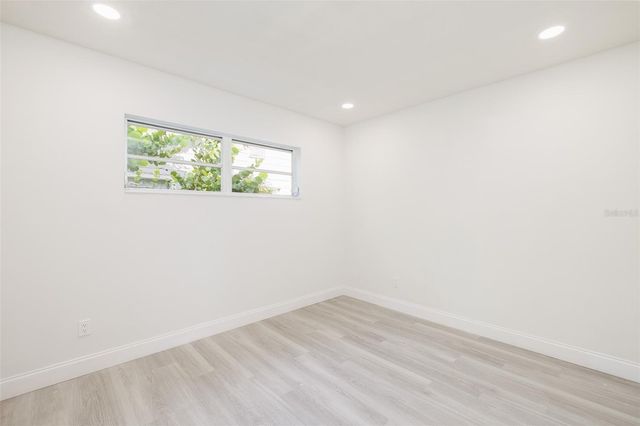 3947 OVERLOOK DRIVE NE, St Petersburg, FL 33703